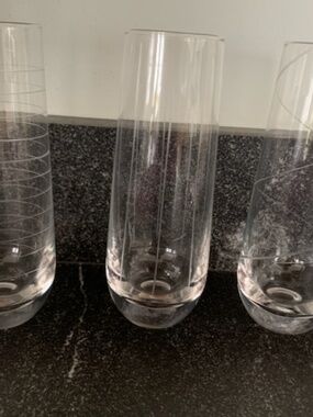 Set of three stemless champagne glasses
